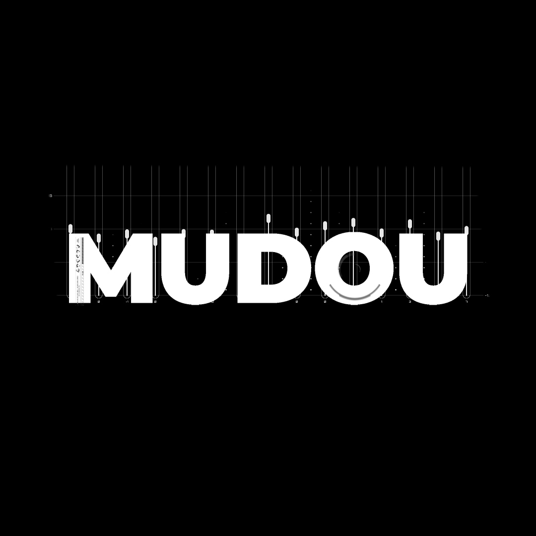 Quadro do vídeo de retrospectiva 2020 com a palavra “Mudou” em letras brancas sobre fundo preto.